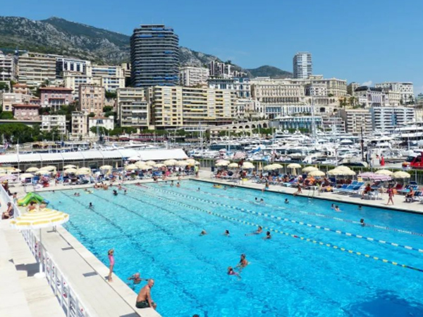 數(shù)字化賦能,智慧+持,重塑泳池管理新模式